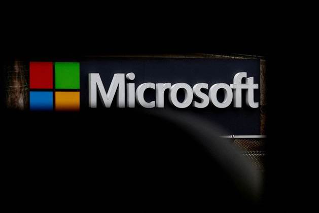 Microsoft extends cloud lead over Alphabet