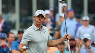 McIlroy scrambles to stay in PGA mix