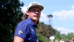 Birdie blitz gives Cam LIV lead over Leishman