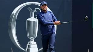 Final hole heroics keep Smith alive, as Day, Min Woo lead Aussie charge