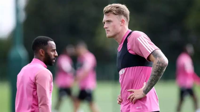 Arnold urges Souttar to use Roos as audition for club Arnold urges Souttar to use Roos as audition for club