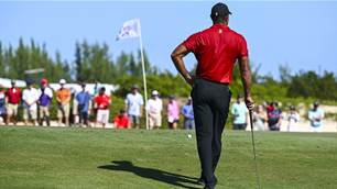 Tiger 'knocks off rust' on return