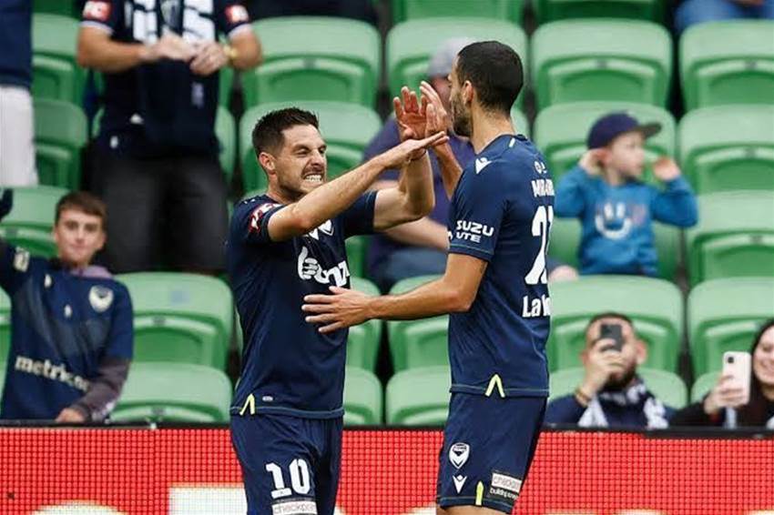 Fornaroli steers Victory past fast-finishing Glory Fornaroli steers Victory past fast-finishing Glory