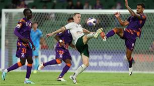 O'Neill headlines exodus as Jets' A-League future hangs in balance
