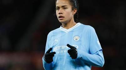 Brilliant Mary Fowler at the double in key Man City win