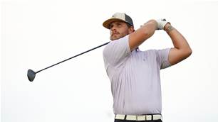 American rookie stuns with 63 to lead NT PGA