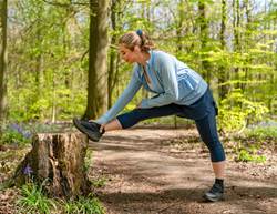 How to Start Walking for Weight Loss, According to Experts