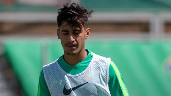 Arzani must play for Celtic before January, warns Arnie