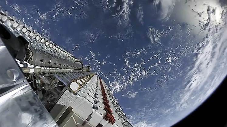 NBN Co may try buying into a SpaceX-like service for future Sky Muster