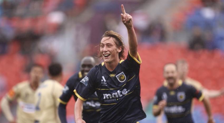 ‘Best left-back in the A-League': Mariners rookie attracting overseas interest ‘Best left-back in the A-League': Mariners rookie attracting overseas interest
