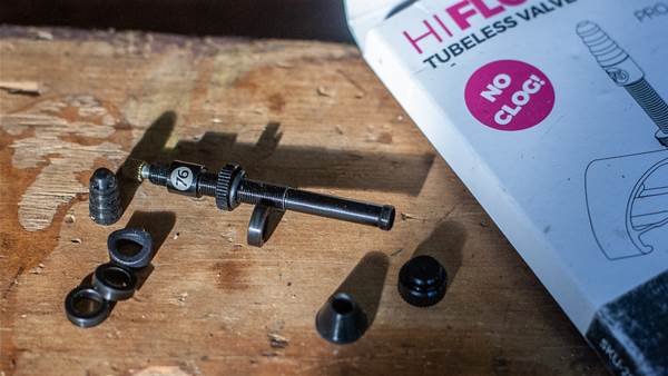FIRST LOOK: 76 Projects No Clog Hi Flow Tubeless Valves