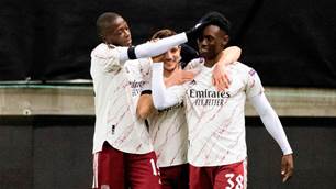 Arsenal, Leicester through in Europa