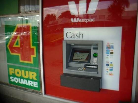 Westpac ATM sale spurs other banks to junk machines