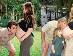 Bindi Irwin recreates her mum's bump photo