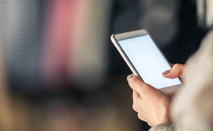 Gov plans to require mobile telcos to offer direct-to-device services