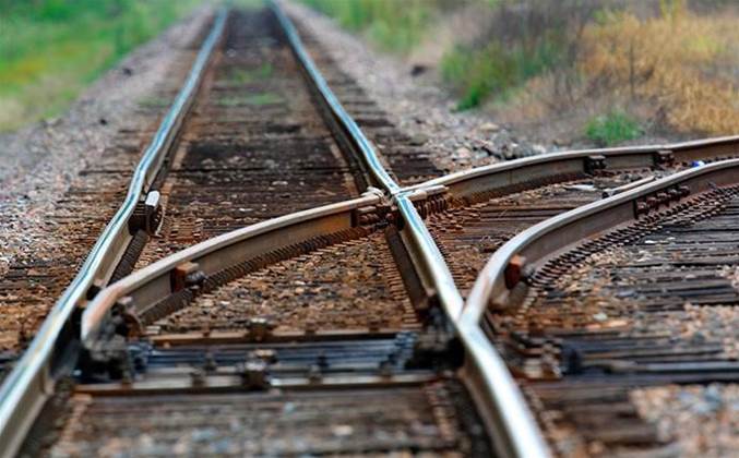 US to tell critical rail, air companies to report hacks