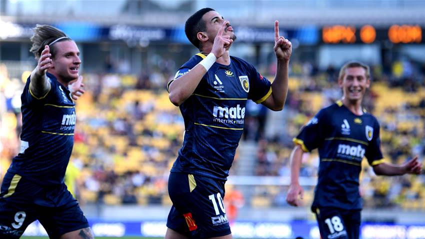 Mariners hit homecoming Phoenix for four Mariners hit homecoming Phoenix for four