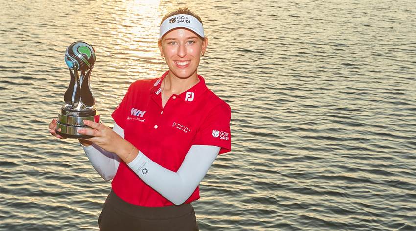 Teenager Noja defeats hero Hull for LET title Teenager Noja defeats hero Hull for LET title