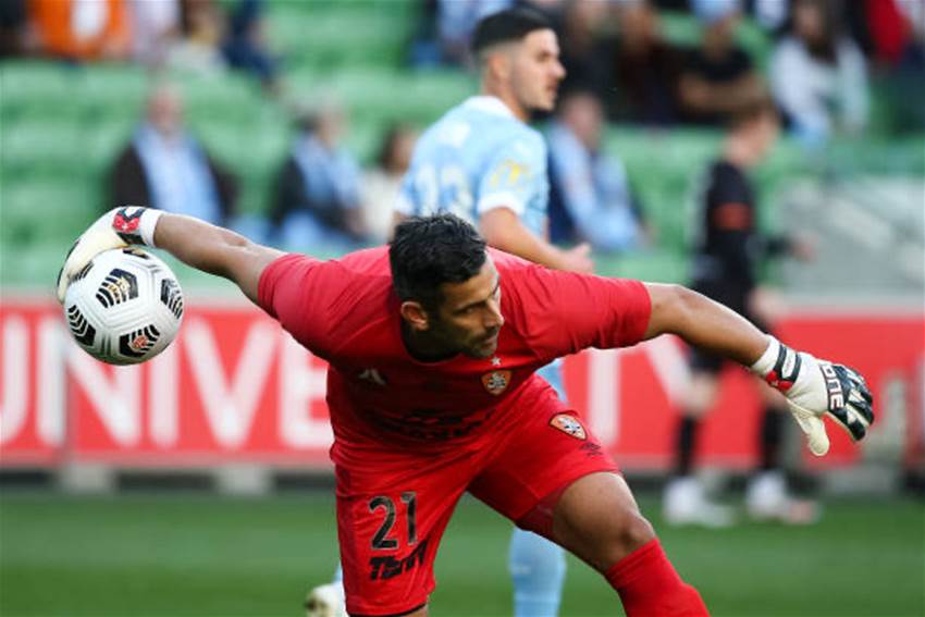 Young exits Roar, set to join Western Utd Young exits Roar, set to join Western Utd