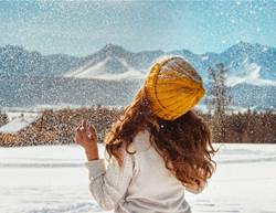 The Best Natural Fixes for Dandruff