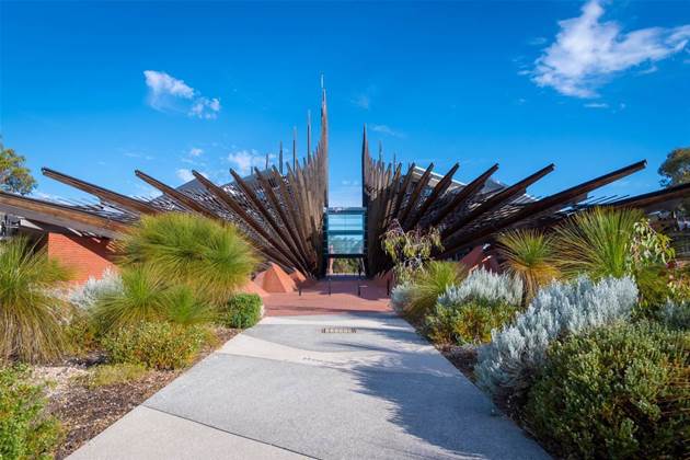 Edith Cowan Uni to move computer science labs onto Azure