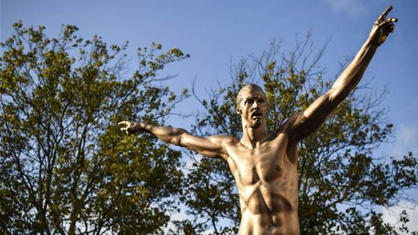 Zlatan Ibrahimovic immortalised by statue in Malmo