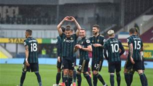 West Ham drop costly points at Brighton
