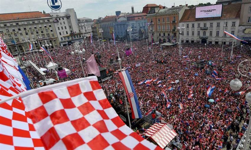 Thousands of Croatia's fans welcome team in Zagreb