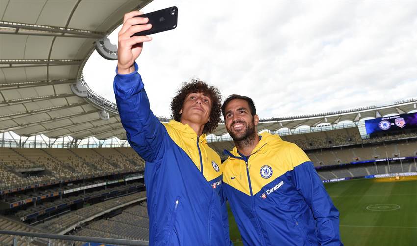 Fabregas urges Hazard to commit to Chelsea Fabregas urges Hazard to commit to Chelsea