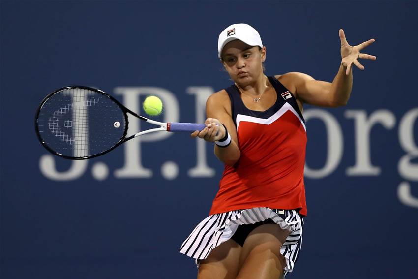 Barty through but Daria bows out
