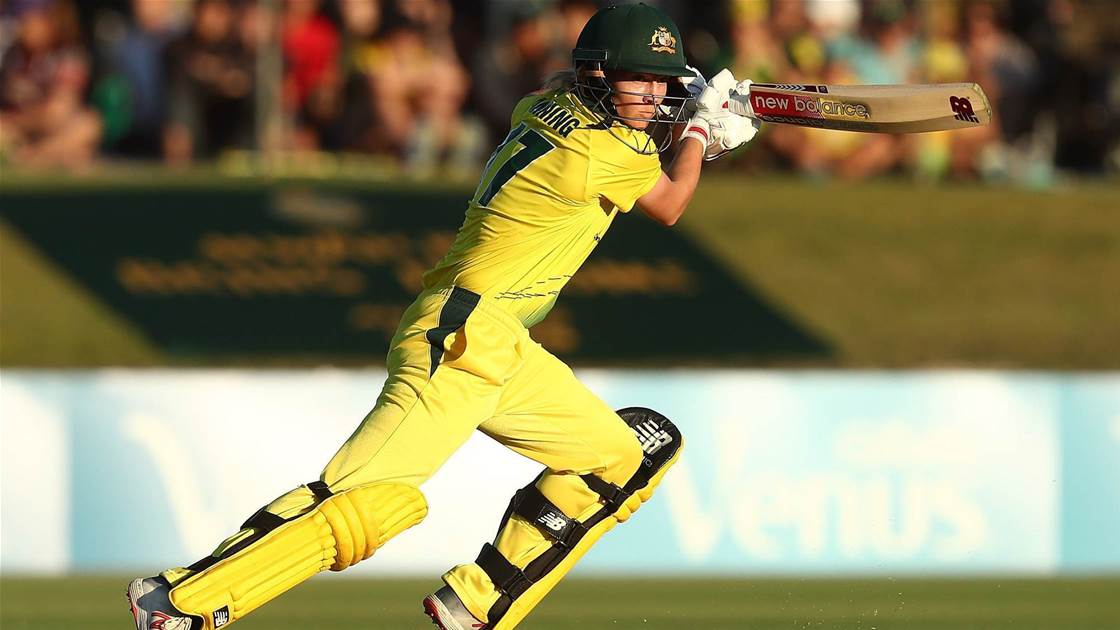 Lanning leads Aussies to victory