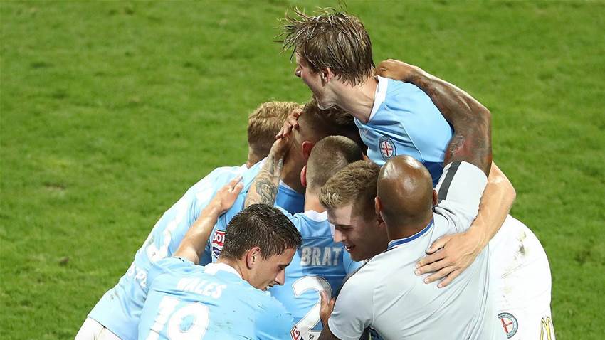 Janjetovic slams 'unprofessional' Bart Janjetovic slams 'unprofessional' Bart