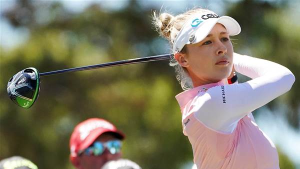 Women&#8217;s Open: Nelly Korda makes her move