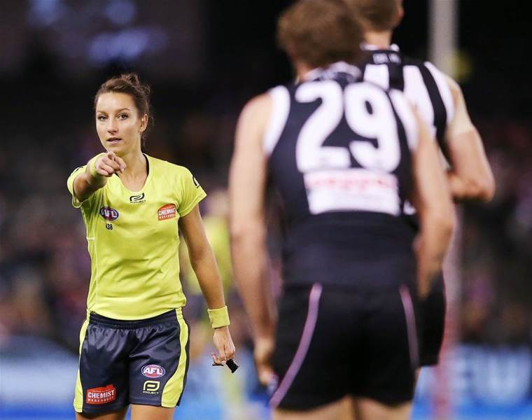 The time for female footy umpires is nigh