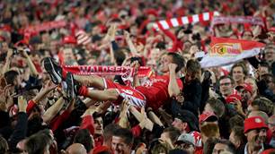 Watch! Union Berlin fans storm field after winning Bundesliga promotion