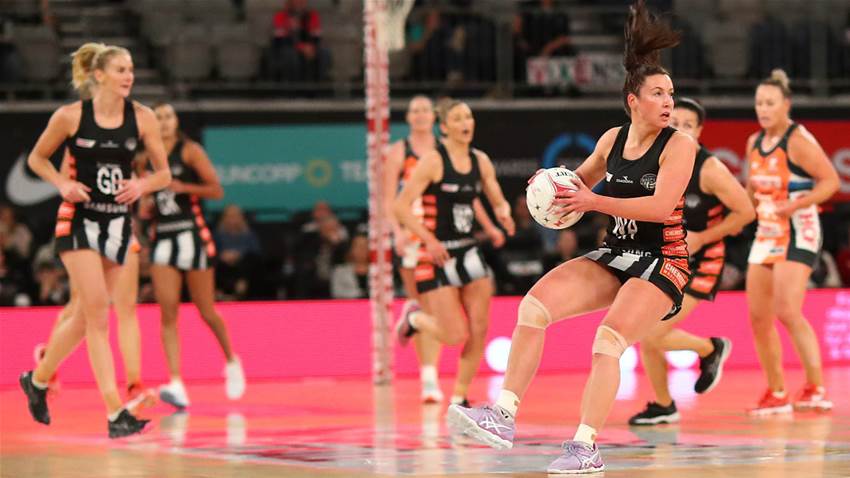 Wright and Browne exchange divides netball fans
