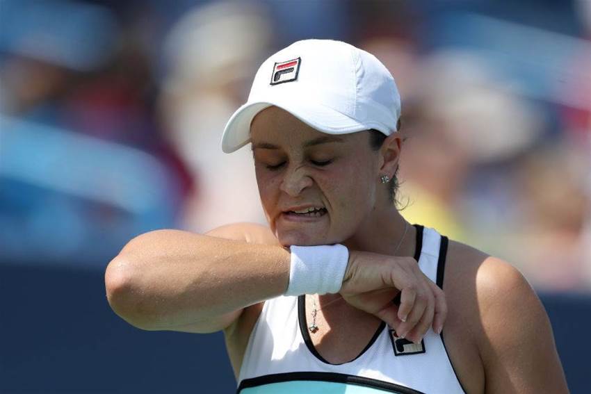 Aussies dropping like flies but Barty survives