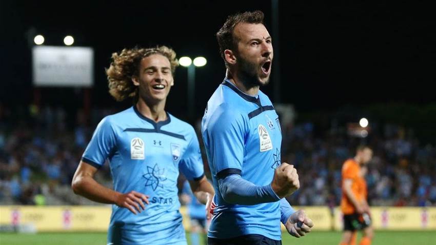Sydney FC hunting new striker, youngsters remain backup