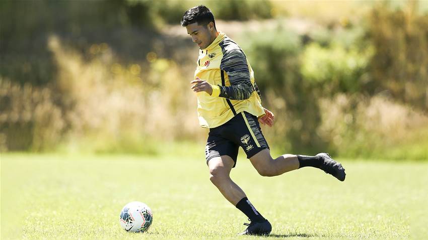 Davila torn by leaving Mexico for A-League Davila torn by leaving Mexico for A-League