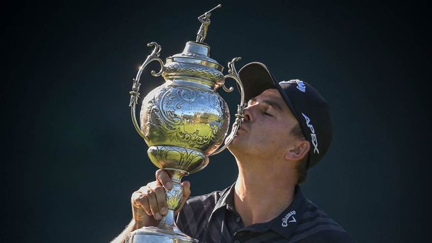 Bezuidenhout wins back-to-back titles Bezuidenhout wins back-to-back titles