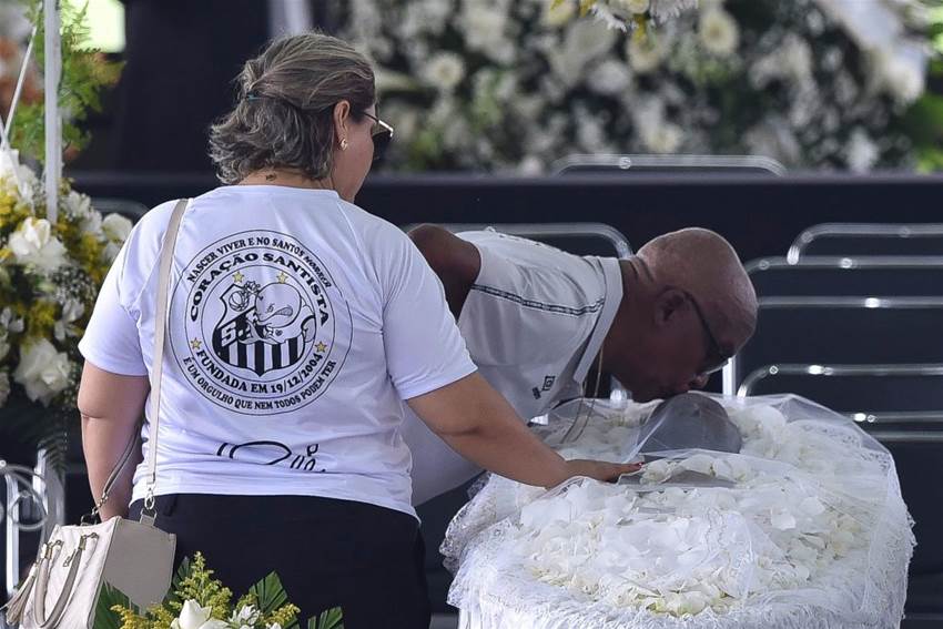 Only two of 67 living Brazilian world champions attended Pele's memorial Only two of 67 living Brazilian world champions attended Pele's memorial