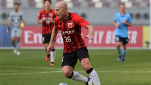 Socceroo Mooy's double keeps club in contention for Champions League