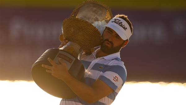 Rozner wins Qatar Masters with monster putt