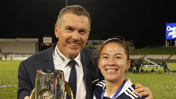 W-League Coach of the Year seals Melbourne Victory future