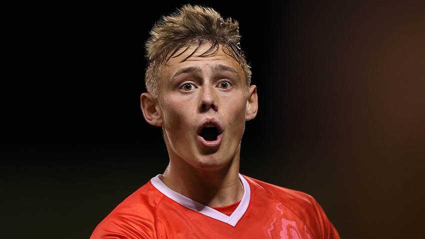 'Who are you?' - Waine's world as Phoenix beat Western Utd 'Who are you?' - Waine's world as Phoenix beat Western Utd