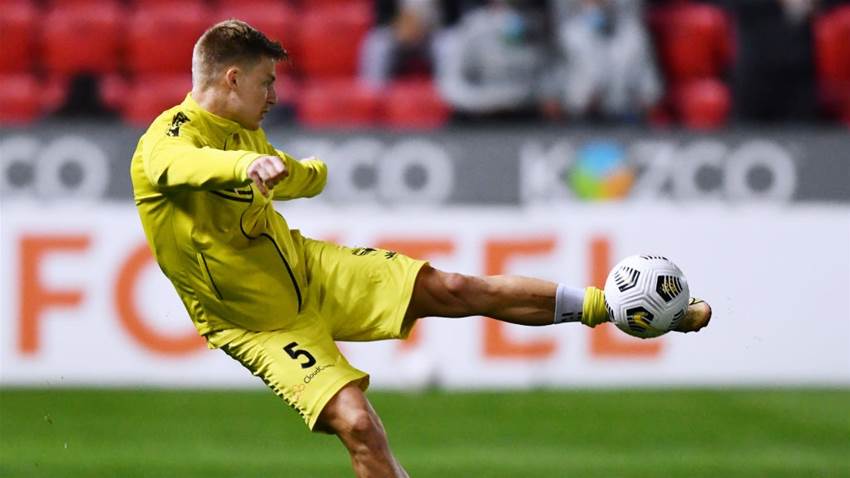 A-League's Wellington re-sign former Eredivisie defender A-League's Wellington re-sign former Eredivisie defender