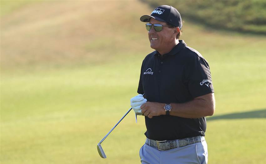 Chasing Lefty & Oosty … PGA field looks to the weekend Chasing Lefty & Oosty … PGA field looks to the weekend