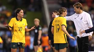 Leader Kerr hailed by Matildas coach