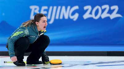 Updated: Australia's Olympic curling pioneers get two wins after 'late reprieve'