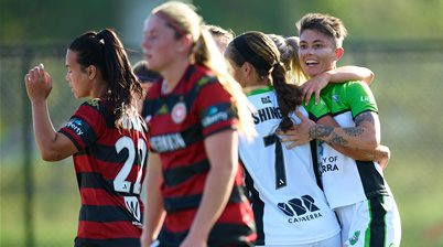 Wanderers suffer A-League thumping at the hands of Canberra